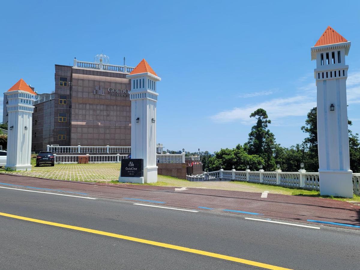 Goldone Hotel & Suites Seogwipo Dış mekan fotoğraf